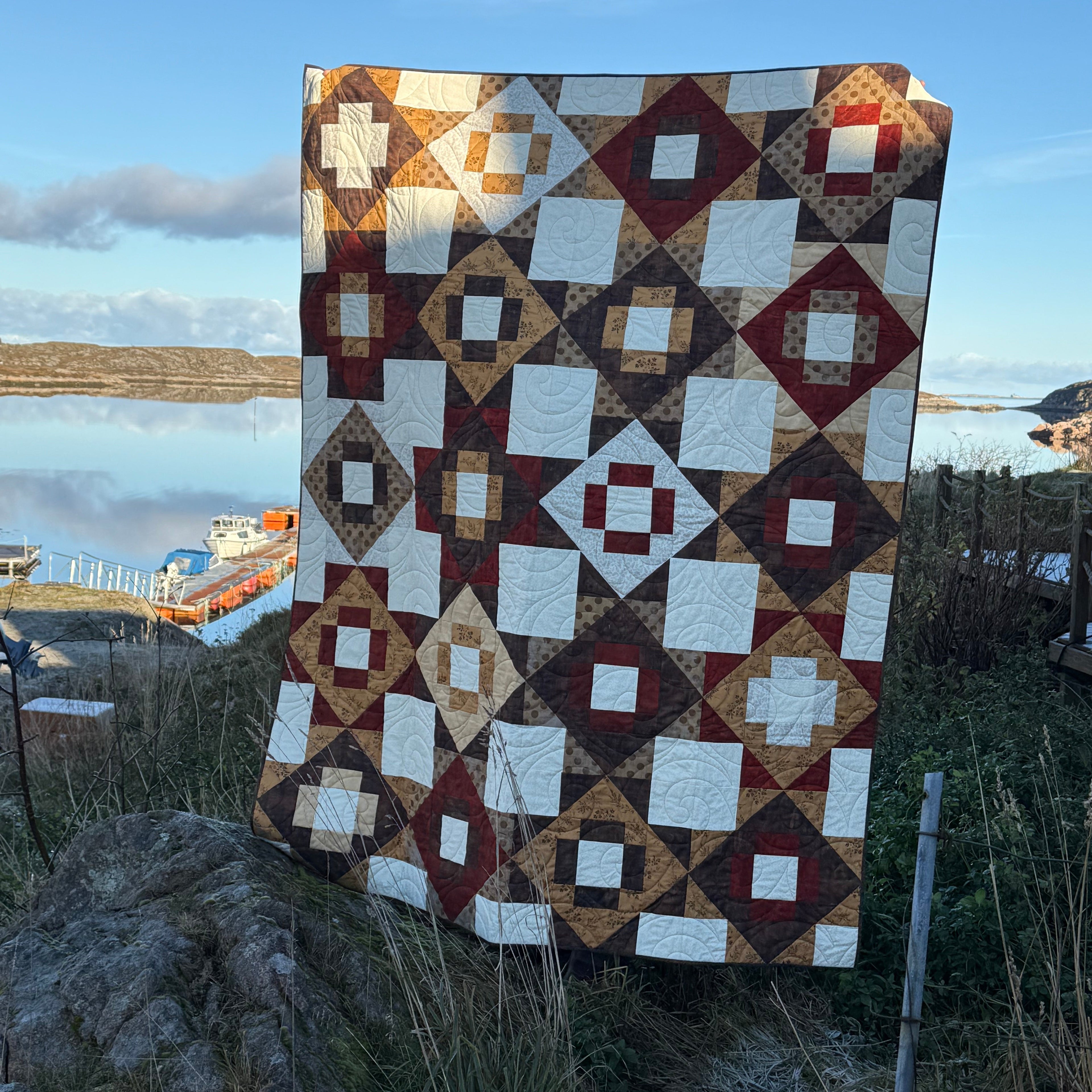 #186 Quiltet teppe "Meadowland i høstfarger"